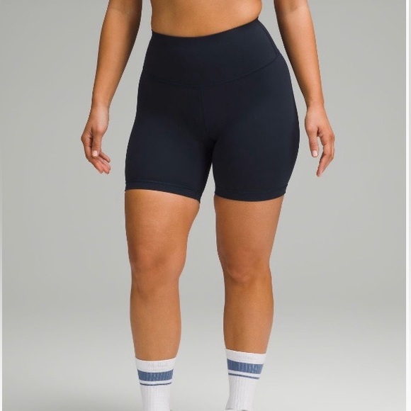 NWOT Lululemon Wunder Train Contour Fit High-Rise Short 6" in Navy - Picture 1 of 1